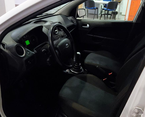 Ford Fiesta 1.4i FUTURA Movilansa